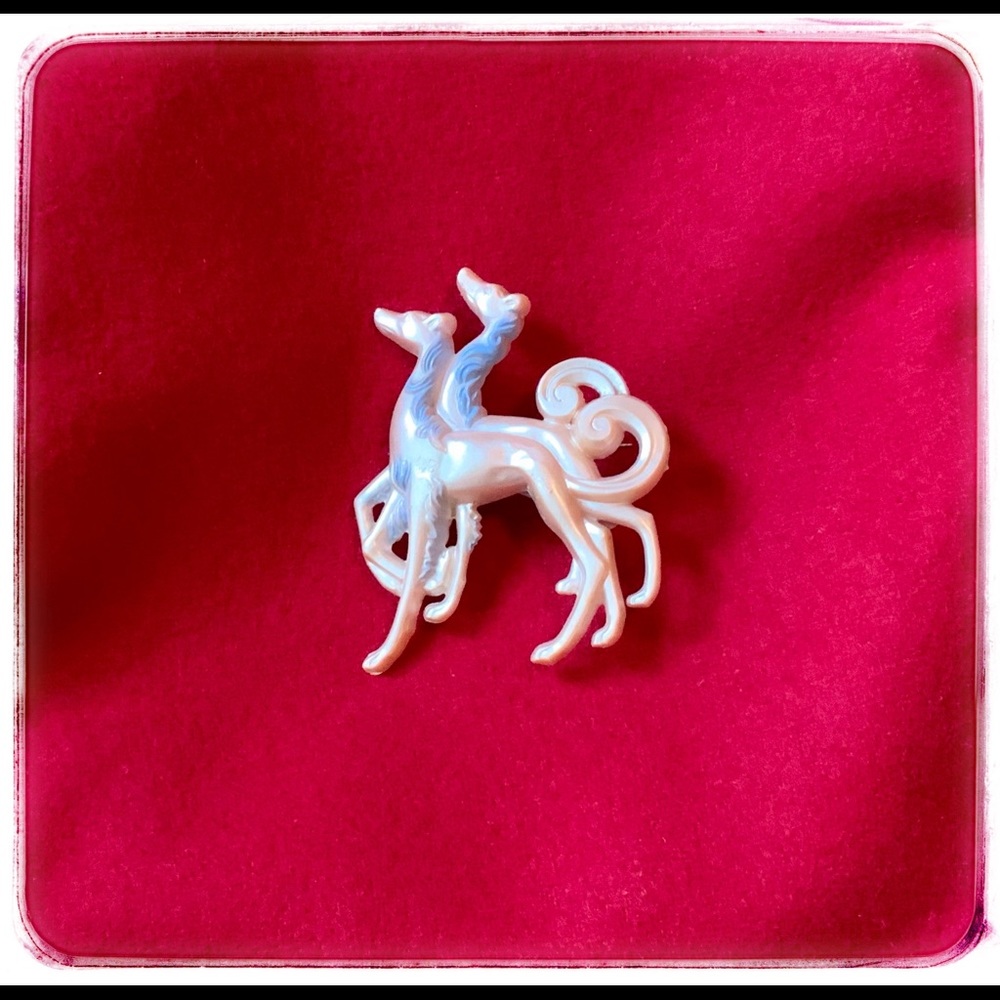 Vintage Art Deco Brooch/Pin.